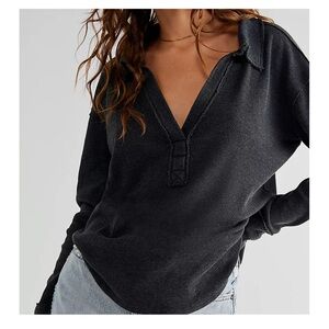 We The Free Long Sleeve V-Neck Thermal (size: Small)